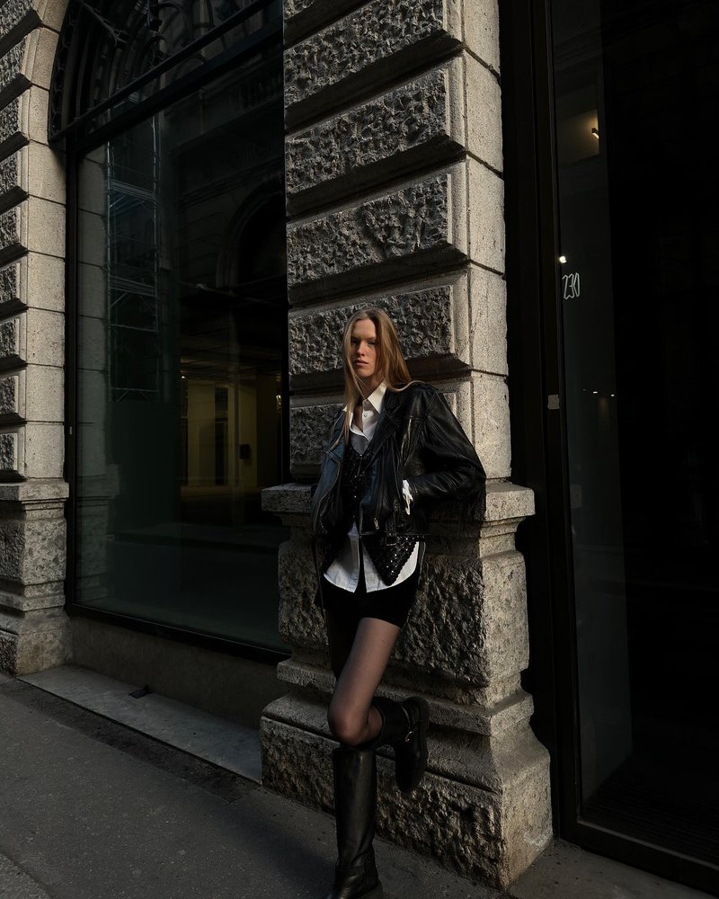 Leanne De Haan portfolio photo 9